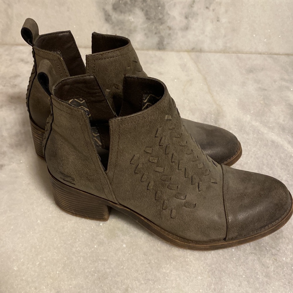 Billabong Booties